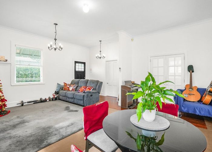  at 5 Udy Street, Petone, Lower Hutt