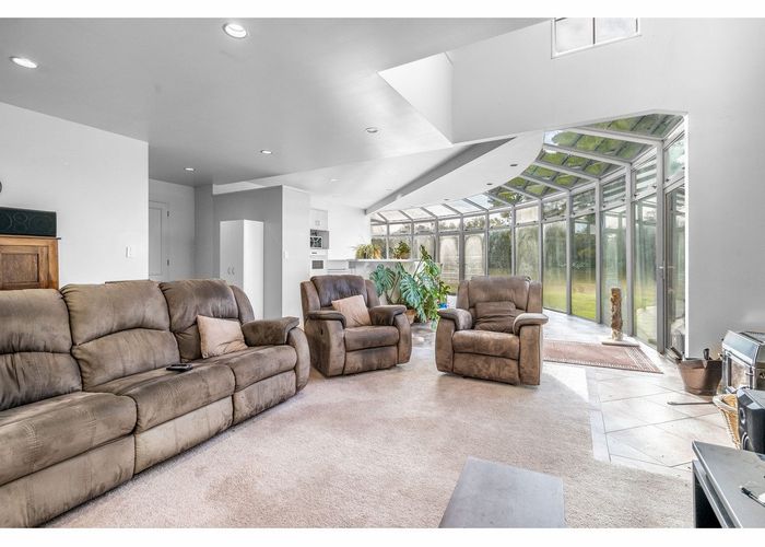  at 31 Ruru Avenue, Otatara