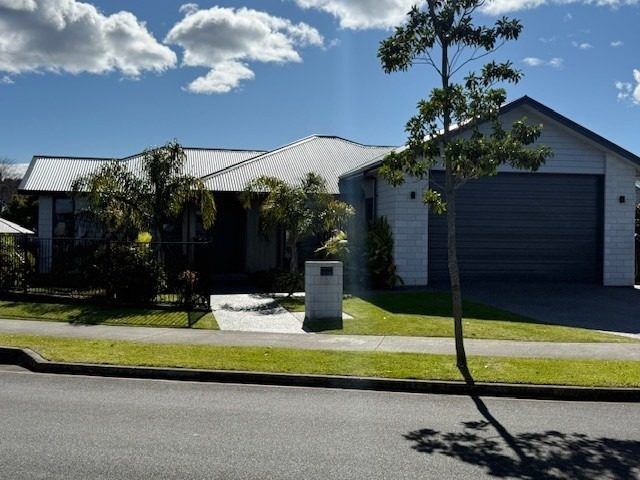  at 12 Goodwin Crescent, Pyes Pa, Tauranga