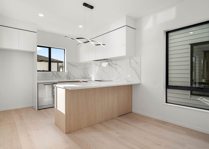  at 20C Nor'East Drive, Northcross, North Shore City, Auckland