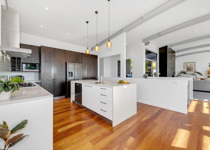  at 8 Intrepid Crescent, Beachlands, Manukau City, Auckland