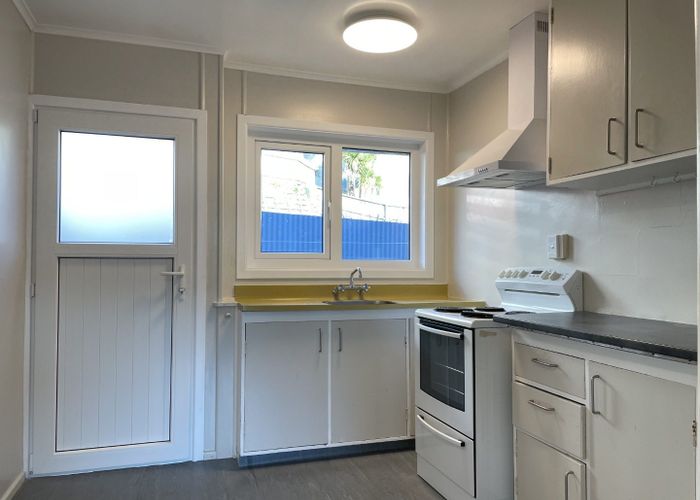  at 2/35 Dunns Street, Silverstream, Upper Hutt, Wellington