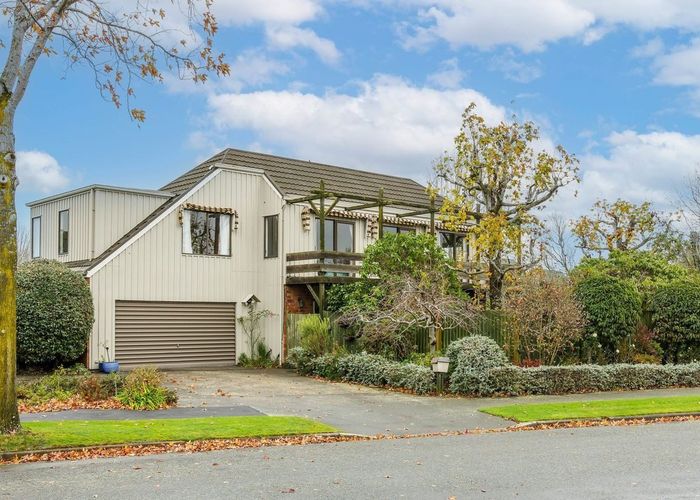  at 2 Hanover Place, Ilam, Christchurch City, Canterbury
