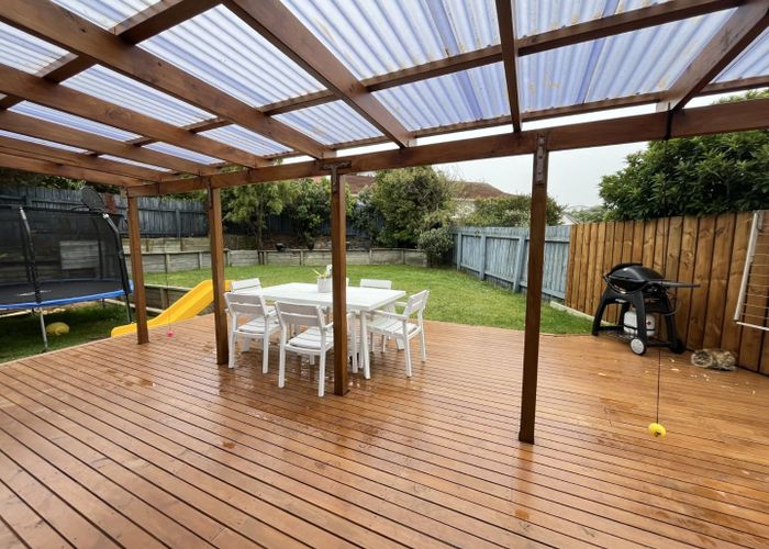  at 27 Bodmin Terrace, Camborne, Porirua