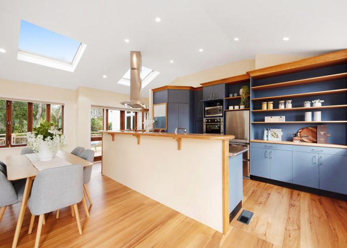  at 22 Homewood Crescent, Karori, Wellington