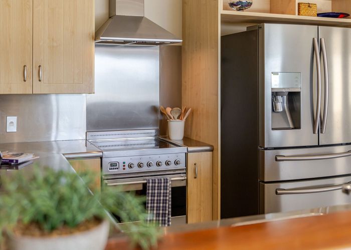  at 22 Paremata Drive, Paremata, Porirua, Wellington