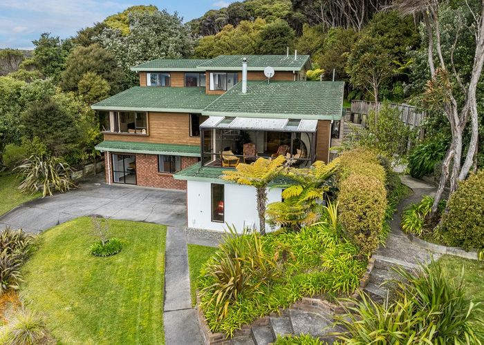  at 7 Furneaux Grove, Whitby, Porirua, Wellington