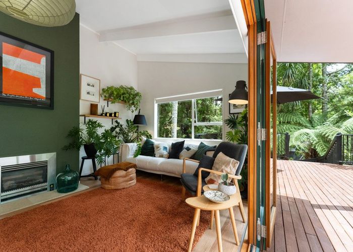  at 37 Wirihana Road, Titirangi, Waitakere City, Auckland