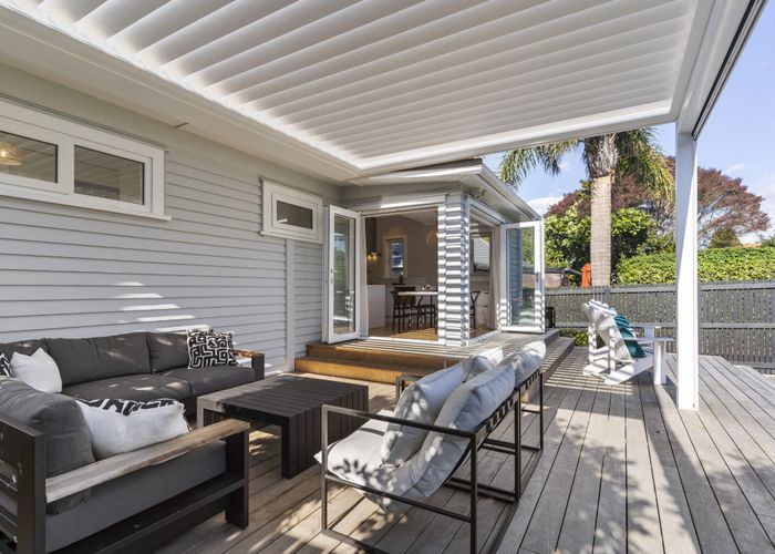  at 8 Houpara Street, One Tree Hill, Auckland