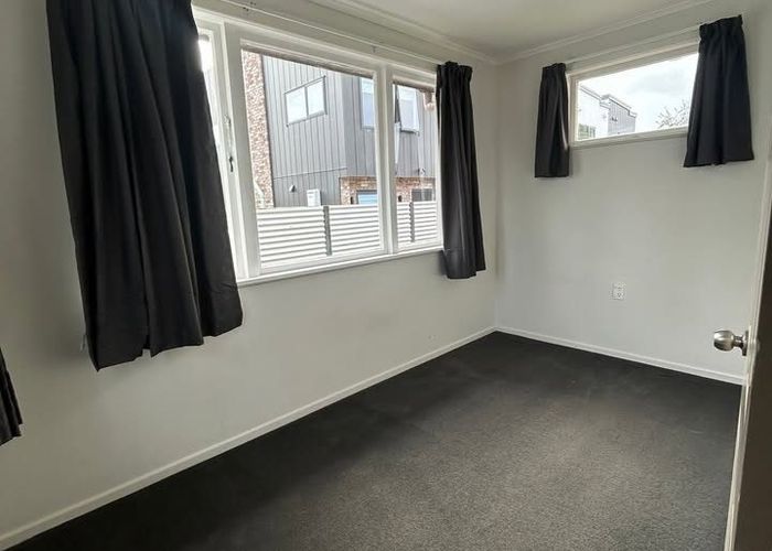  at 34 Beaumonts Way, Manurewa, Manukau City, Auckland