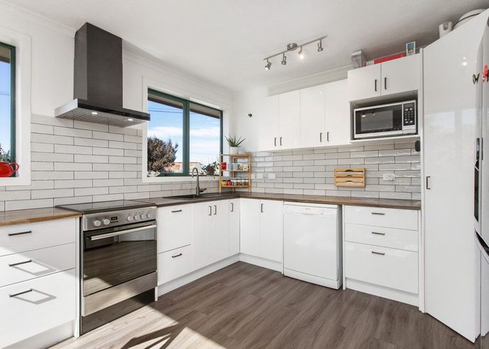  at 32 O'Briens Road, Sockburn, Christchurch City, Canterbury