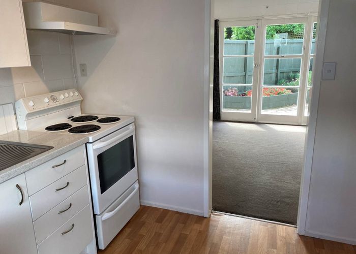  at 4/9 Armadale Road, Remuera, Auckland