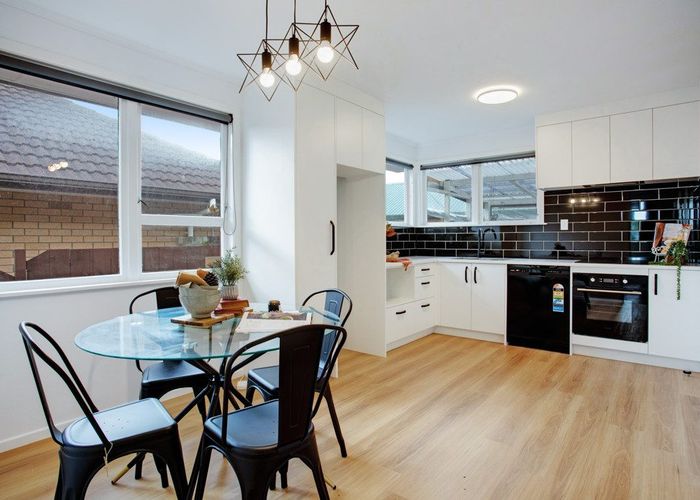  at 52 Hall Avenue, Mangere, Auckland
