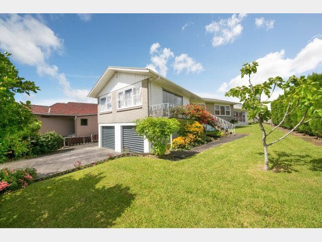  at 36 Spence Road, Henderson, Waitakere City, Auckland