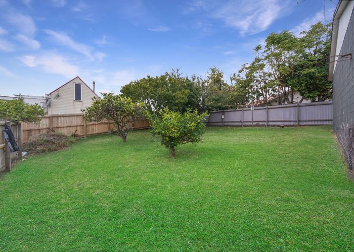  at 6/17 Waitangi Road, Onehunga, Auckland