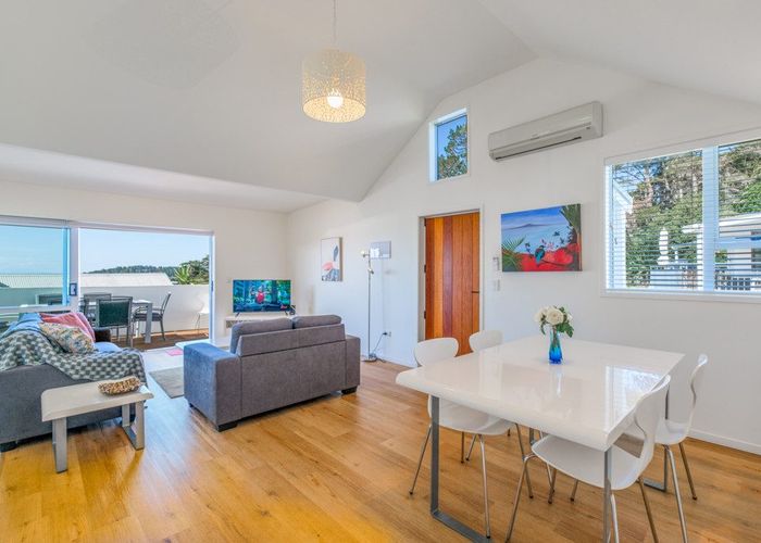  at 4 Bay Road, Palm Beach, Waiheke Island