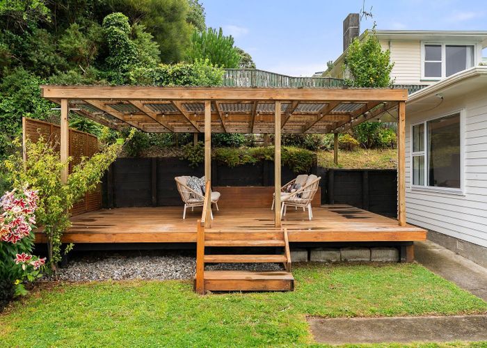  at 3 Catherine Crescent, Paparangi, Wellington, Wellington