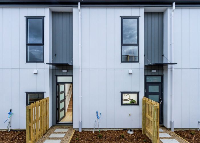  at 23 Flat Bush School Road, Flat Bush, Manukau City, Auckland