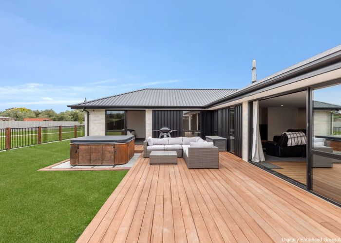  at 2 Hunter Lane, Amberley, Amberley