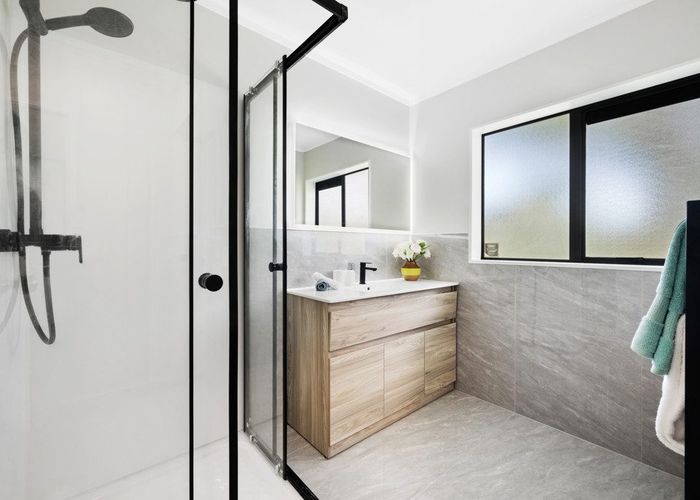  at 43 Rosemead Place, Randwick Park, Auckland
