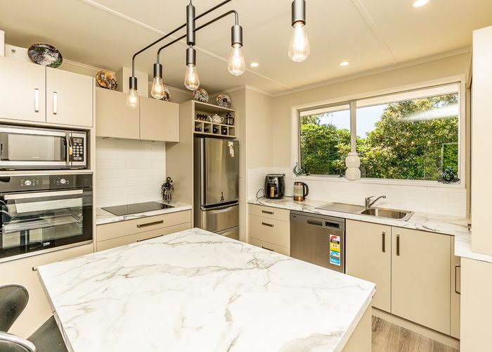  at 51 Blue Cliffs Road, St Andrews