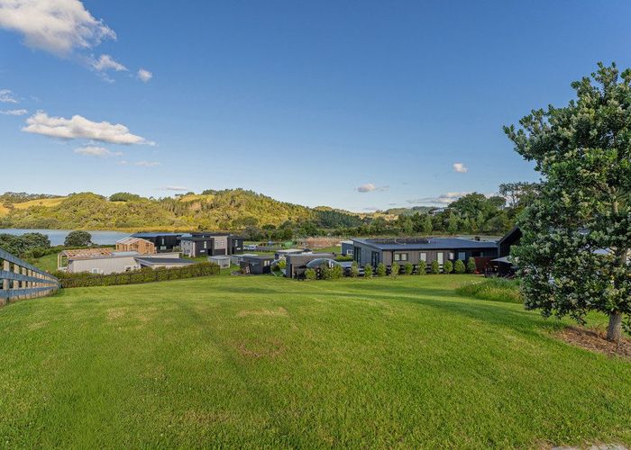  at 4 Joyce Harsant Place, Cooks Beach, Thames-Coromandel, Waikato