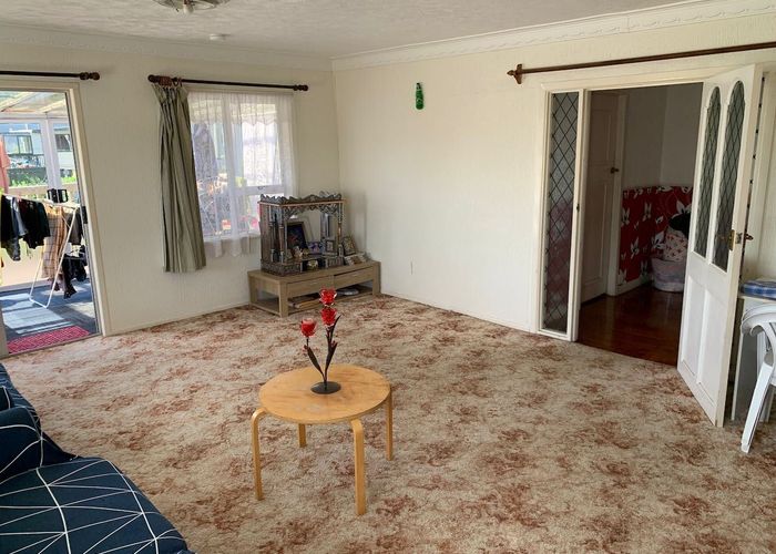  at 87 Kinross Street, Blockhouse Bay, Auckland
