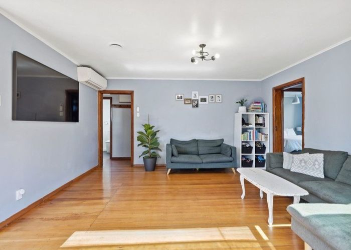  at 2/7 Wilmot Street, Northcote, Christchurch City, Canterbury