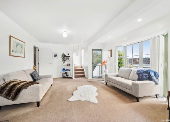  at 2/136 Awaruku Road, Torbay, Auckland