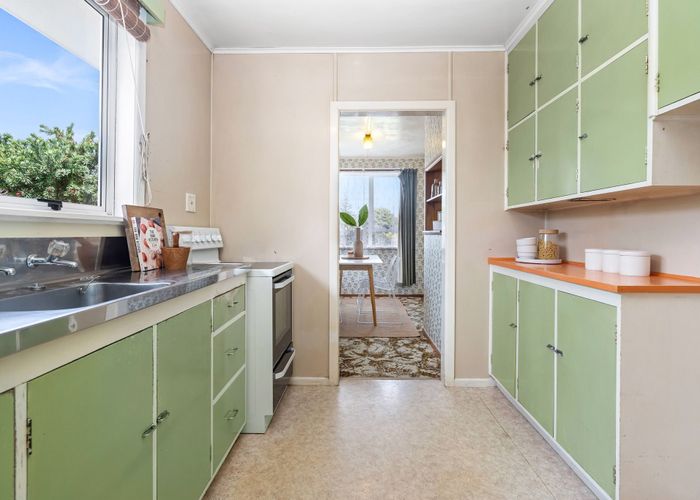 at 6 Thompson Place, Tikipunga, Whangarei