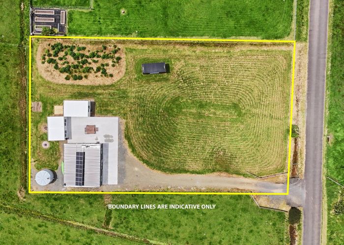  at 35 Te Mahoe Road, Mōkau