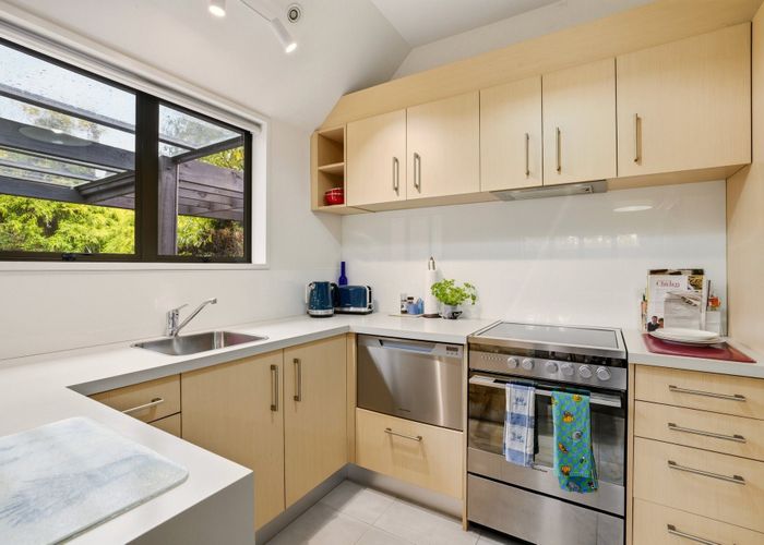  at 1/3 Karitane Drive, Cashmere, Christchurch City, Canterbury