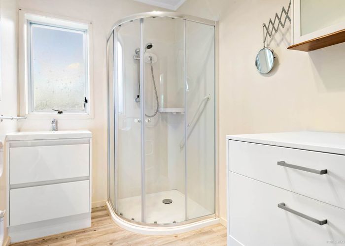  at 1/65 Glendale Road, Glen Eden, Auckland