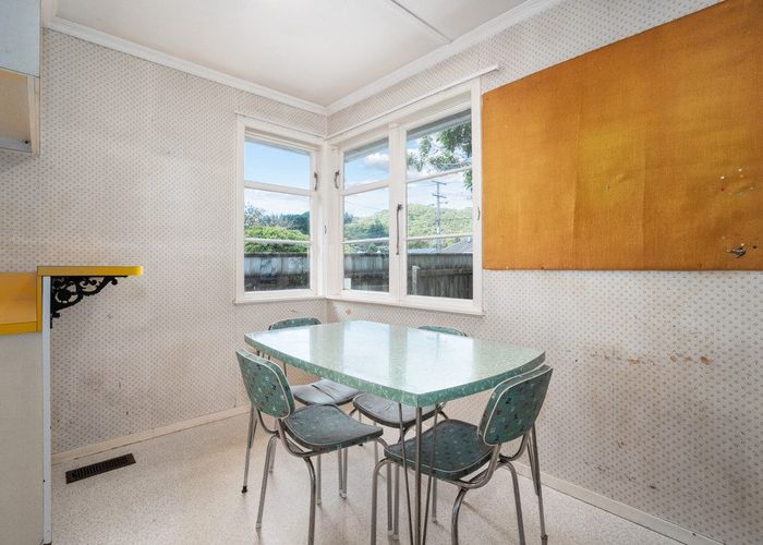  at 70 Fraser Street, Wainuiomata, Lower Hutt, Wellington