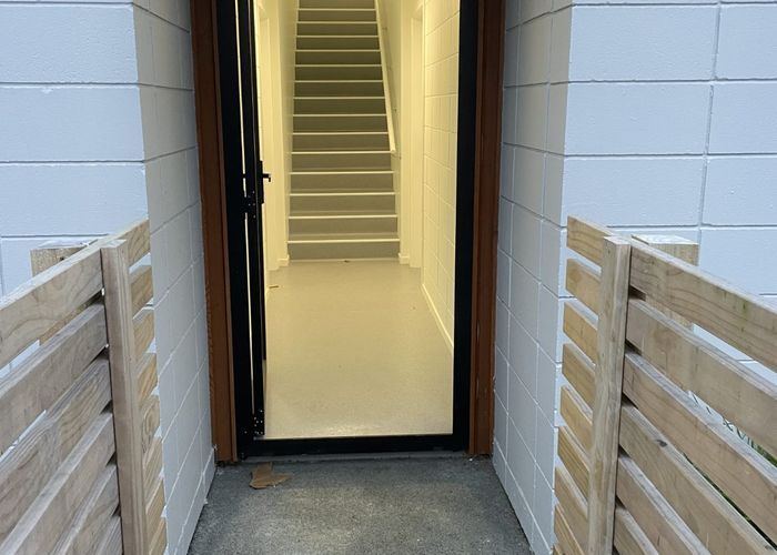  at 10/129 St George Street, Papatoetoe, Manukau City, Auckland