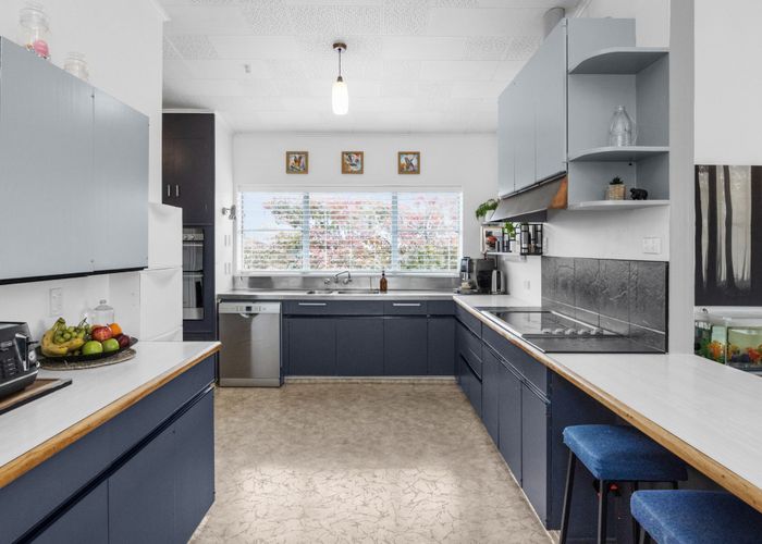  at 1 Ashford Place, Havelock North