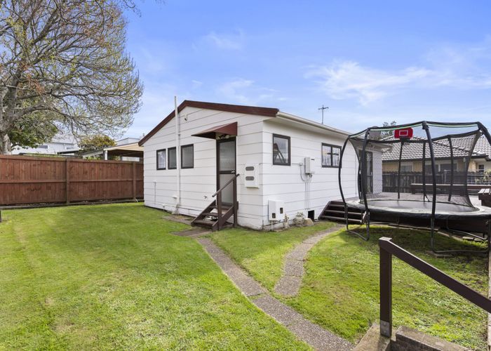  at 38 Wallath Road, Onehunga, Auckland