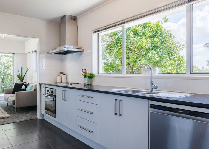  at 1/87A Kinross St, Blockhouse Bay, Auckland City, Auckland