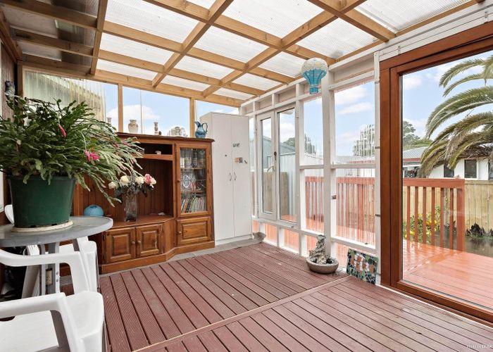  at 66a Parrs Cross Road, Henderson, Waitakere City, Auckland