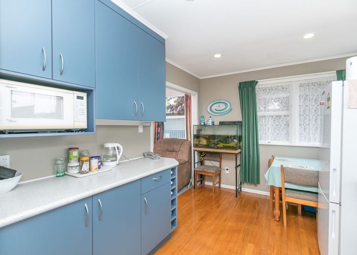  at 14 Lilac Street, Melville, Hamilton