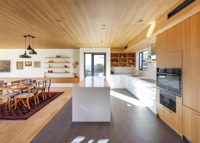  at 35 Poynder Avenue, Fendalton, Christchurch City, Canterbury