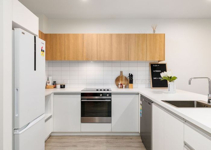  at 7/231 Madras Street, Christchurch Central, Christchurch