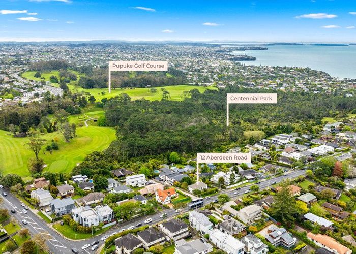 For sale 12 Aberdeen Road, Campbells Bay, North Shore City, Auckland