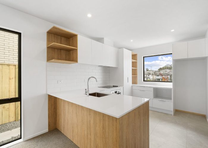  at 40 Koura Road, Flat Bush, Manukau City, Auckland