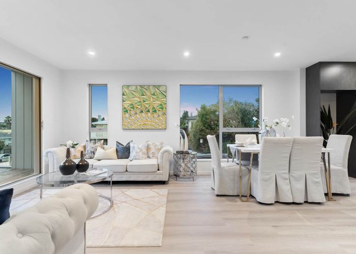  at 26D Trojan Crescent, New Lynn, Waitakere City, Auckland