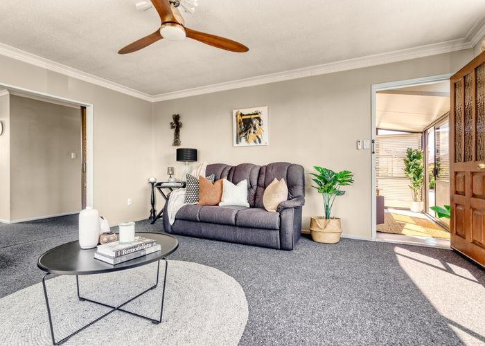  at 1/135 Sawyers Arms Road, Northcote, Christchurch