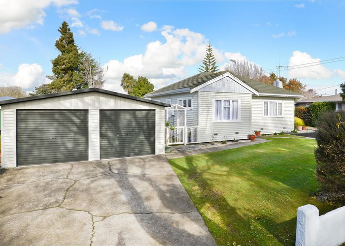  at 110 Brookfield Street, Hamilton East, Hamilton