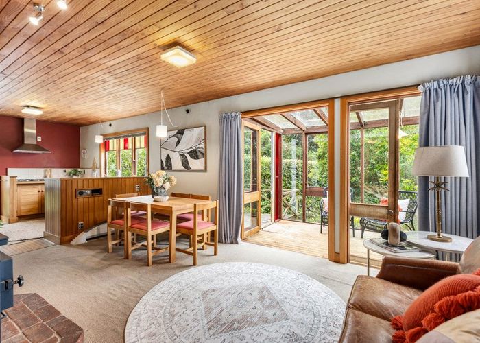  at 1 Valley Street, Island Bay, Wellington, Wellington