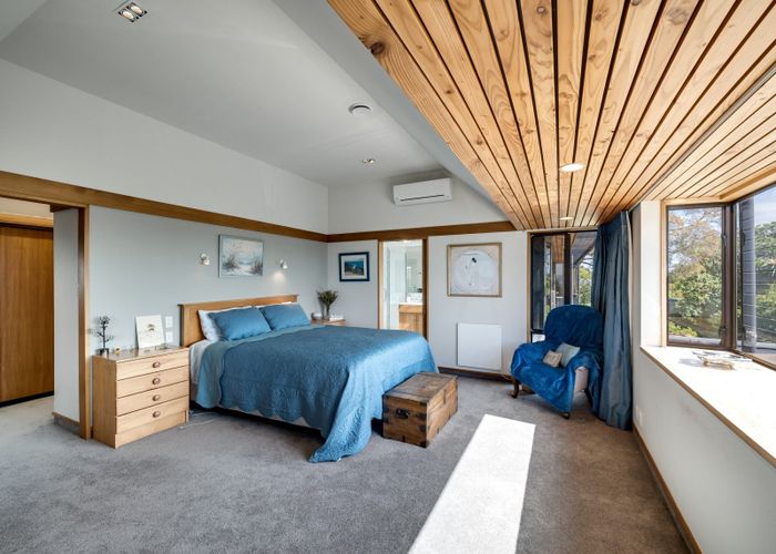  at 10 Clovelly Place, Westmorland, Christchurch