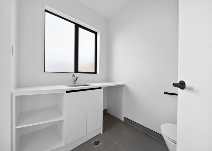  at 7/17 Sunnyfield Crescent, Glenfield, North Shore City, Auckland